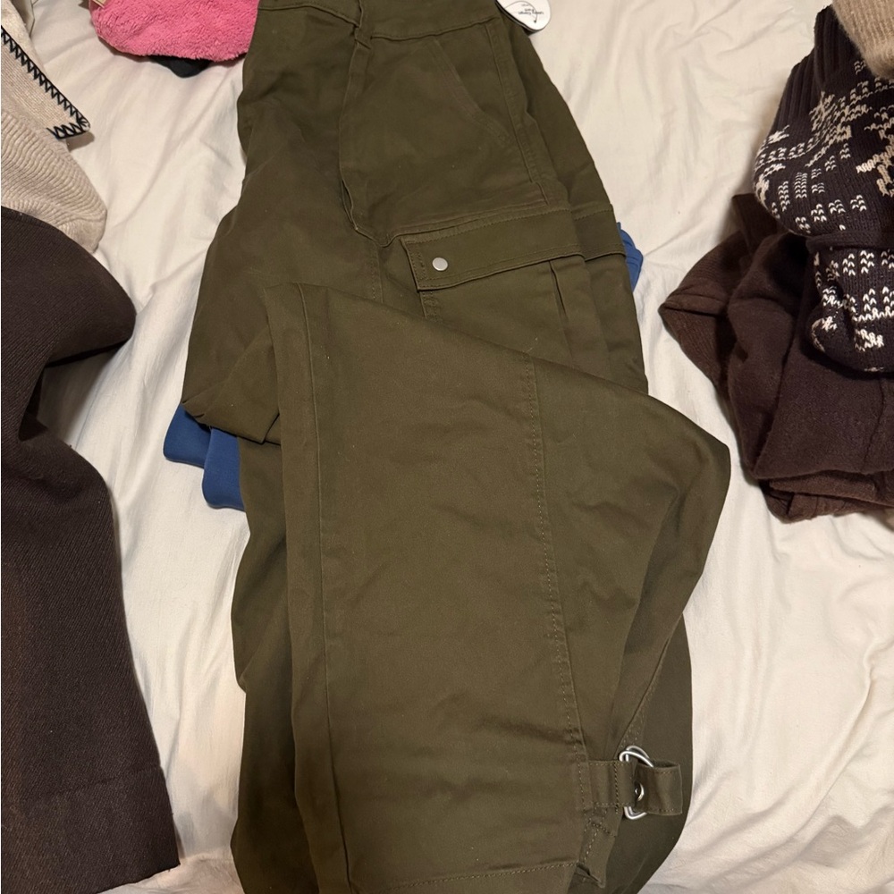 Scoop Women’s and Women’s Utility Cargo Jeans - Picture 4 of 9